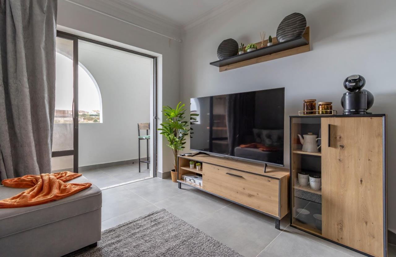 3 Minutes To The Beach, 2 Bedroom Amazing Apt With Balcony, Bbq Grill And Pool Sagres Exterior photo